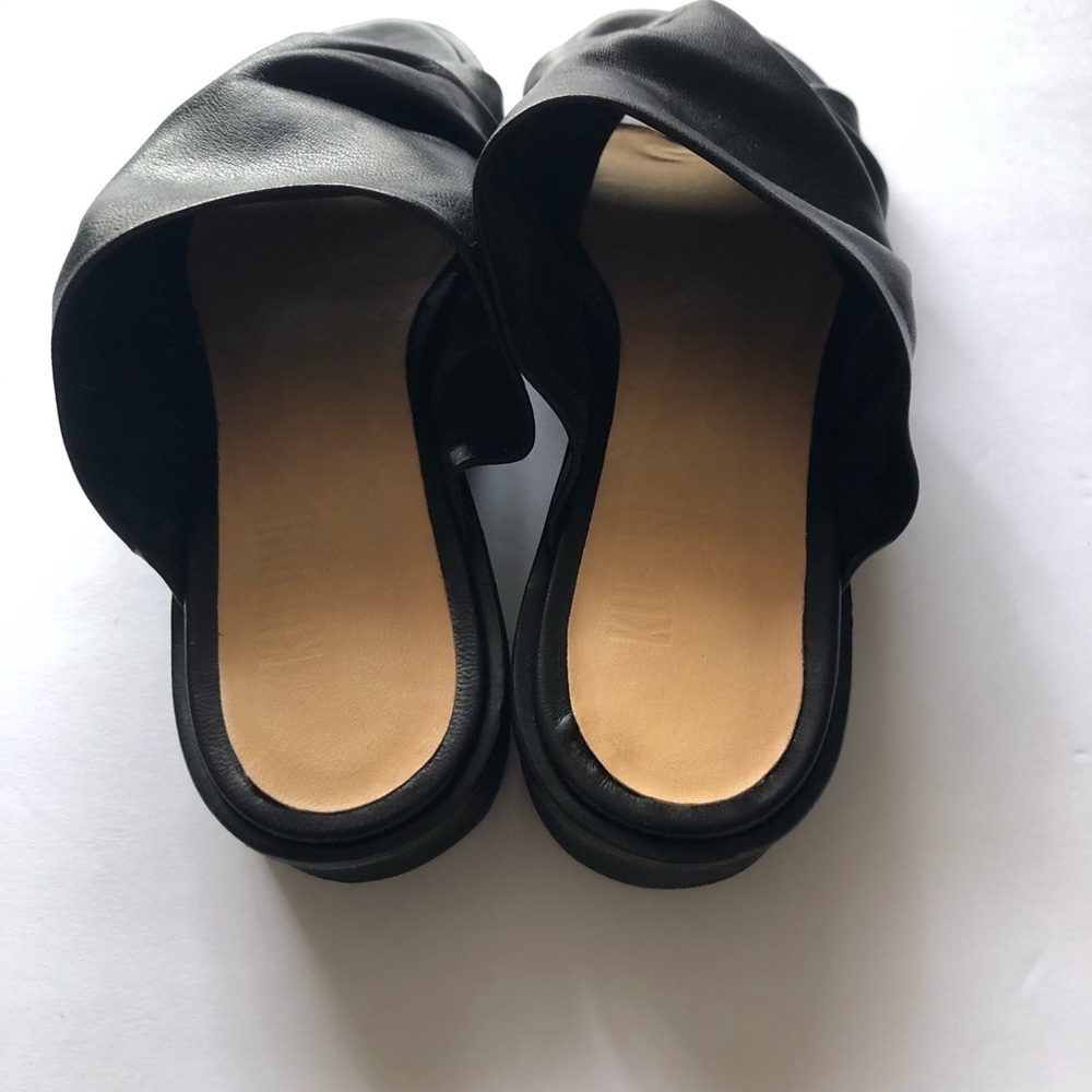KUPURI Súper soft and cool slip on sandals 7 - Picture 3 of 8